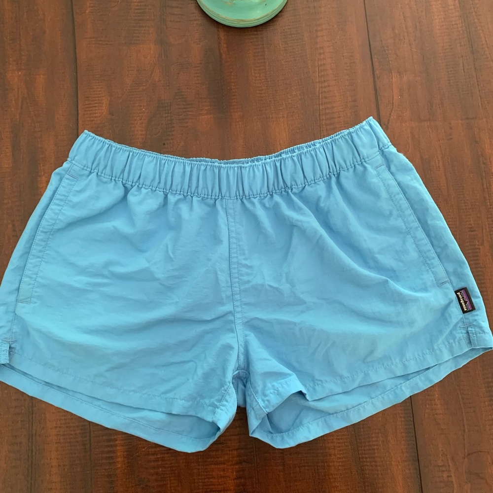Patagonia barely baggies small